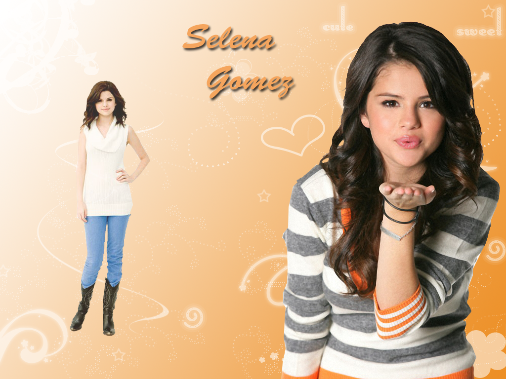 selena_gomez_kisses-7393